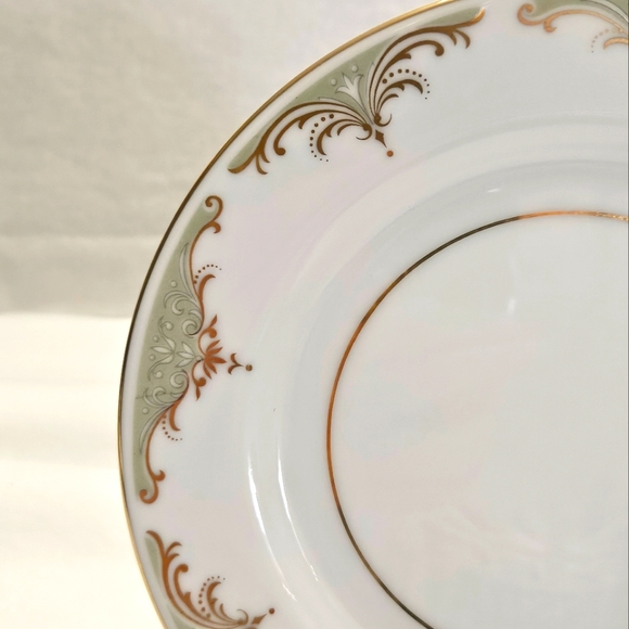 Set of 4 Mikasa "Valhala" bread and butter plates. - Picture 1 of 5